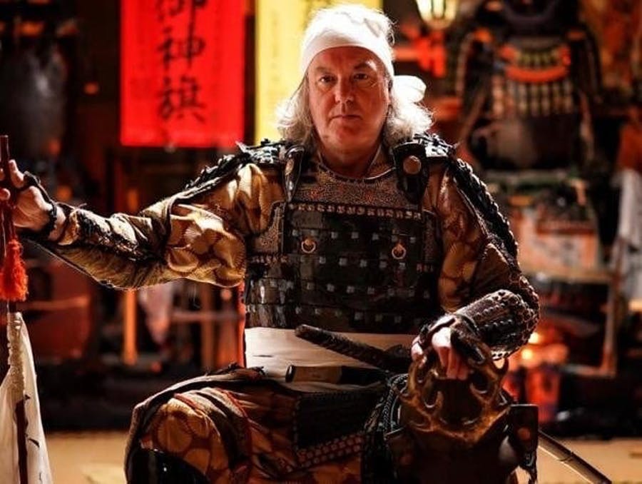 James may our man in. James May Samurai. Джеймс Мэй наш человек в Италии. Джеймс Мэй наш человек в Японии. Last Samurai Мем.